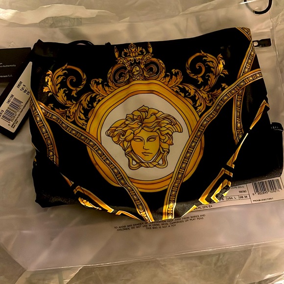 Barocco Medusa Motif swimwear - Picture 2 of 7